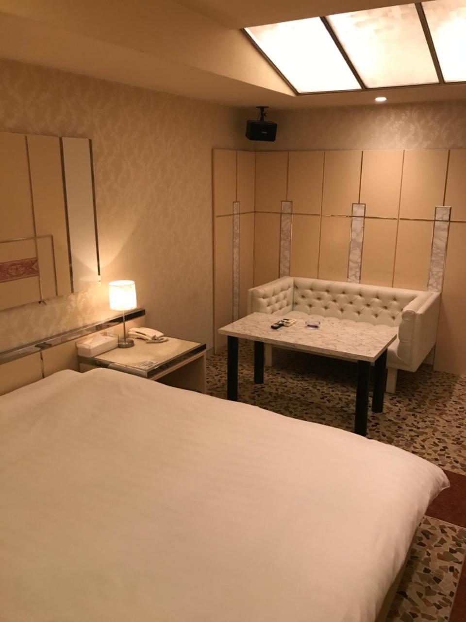 Prime Hotel Fulula プライムホテル フルーラ (Adults Only) Ōsaka Exterior foto